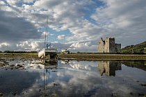 lochranza-castle-159641735